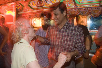 dancing tram 5_MG_3090_web.jpg